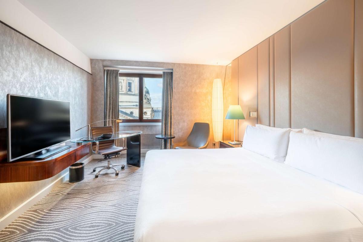 TV/Unterhaltungsangebot in der Unterkunft Hilton Berlin