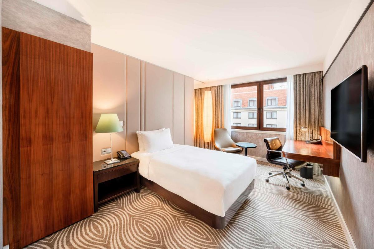 TV/Unterhaltungsangebot in der Unterkunft Hilton Berlin