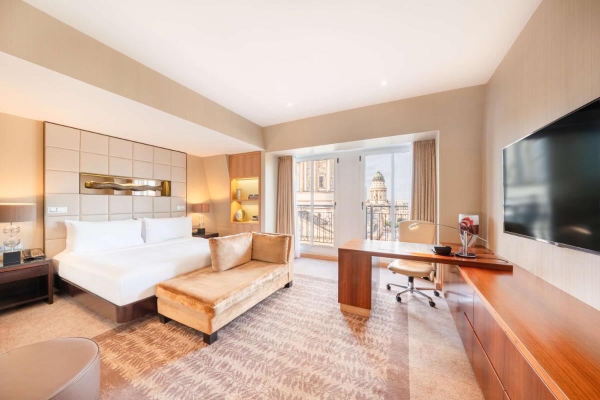 TV/Unterhaltungsangebot in der Unterkunft Hilton Berlin