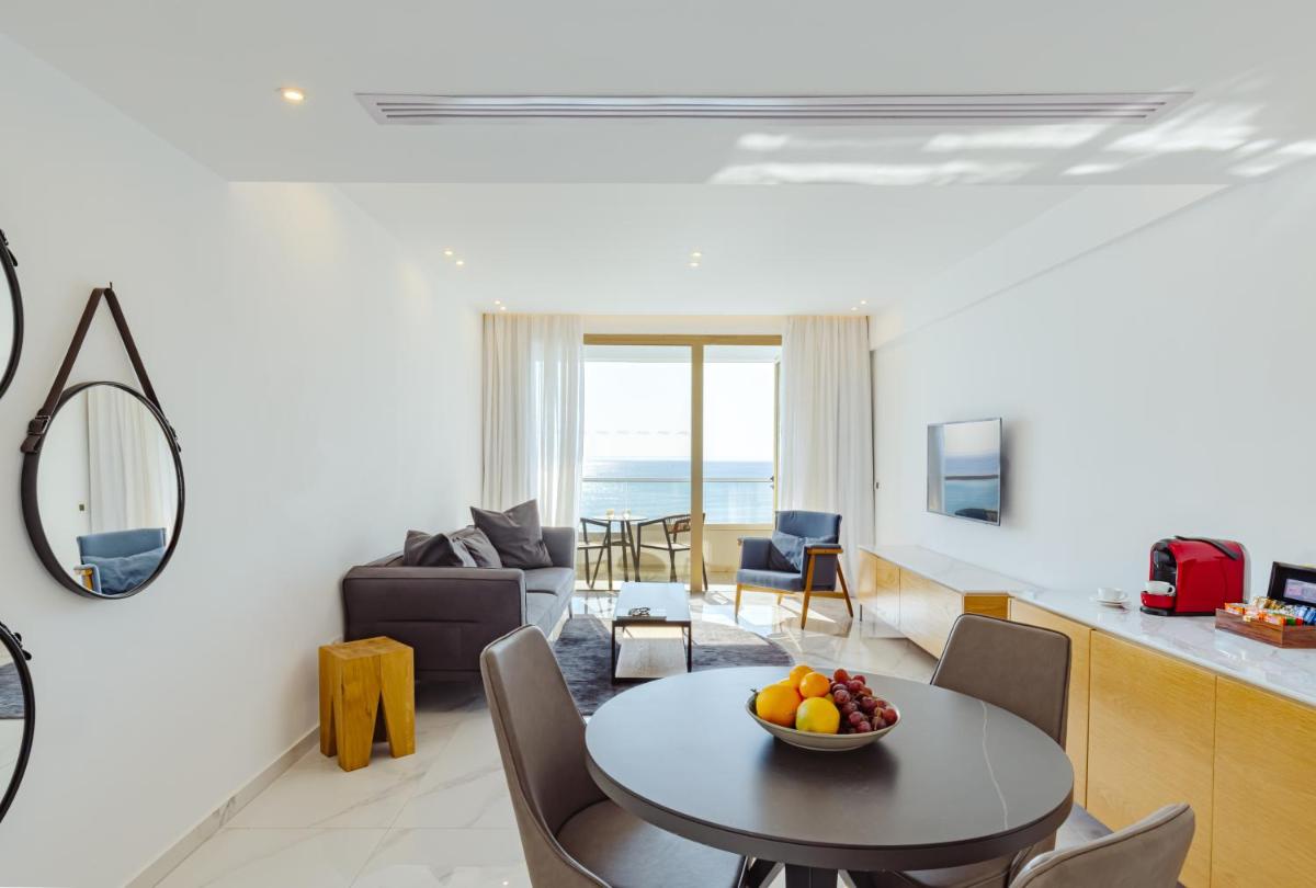 Golden Bay Beach Hotel - Housity