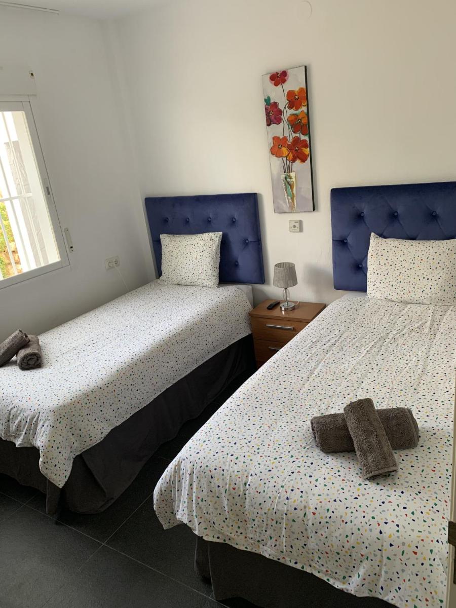 Beach Bungalow - Housity