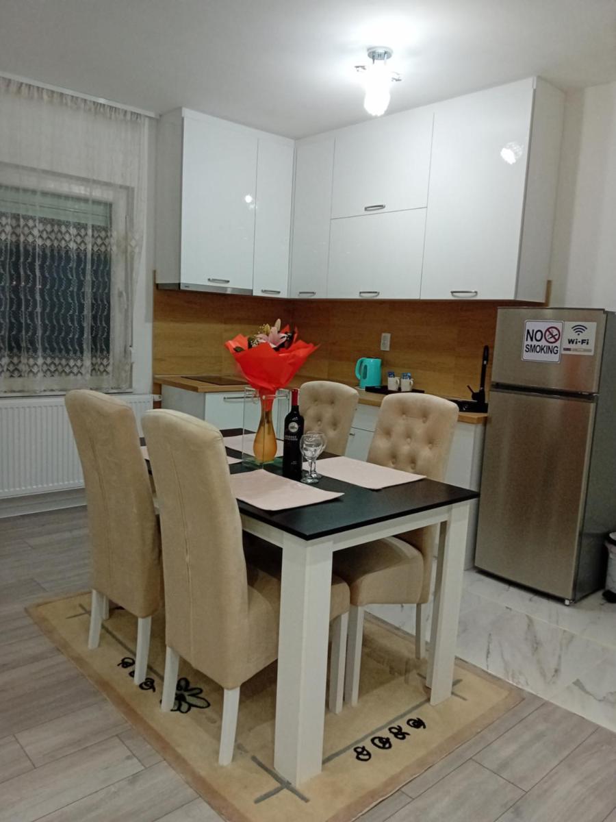 Konak Cicović - Housity