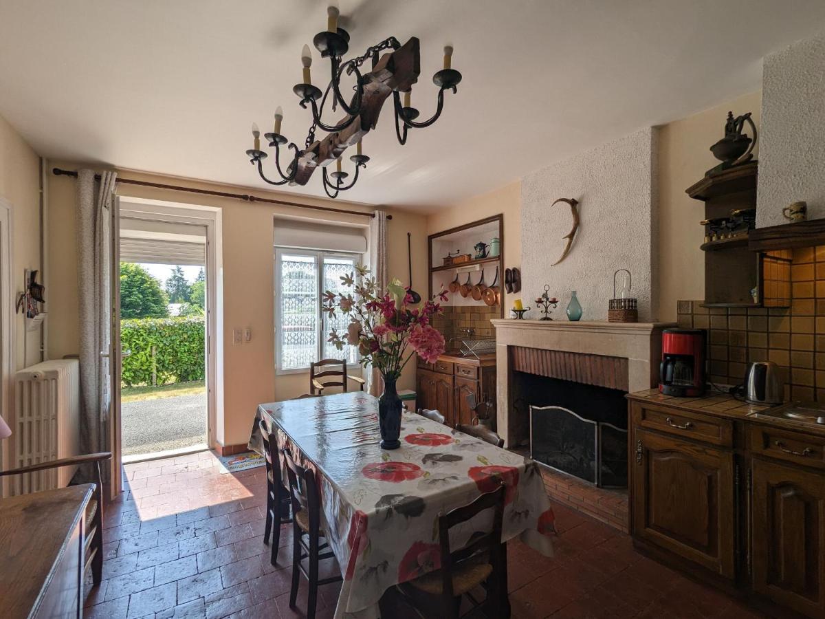 Maison de Bourg avec Grand Jardin, Salle de Jeux et Confort Moderne – Près des Châteaux de la Loire - FR-1-591-161 - Housity
