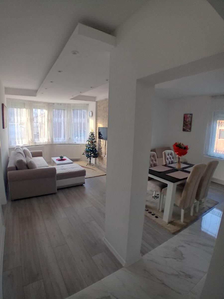Konak Cicović - Housity