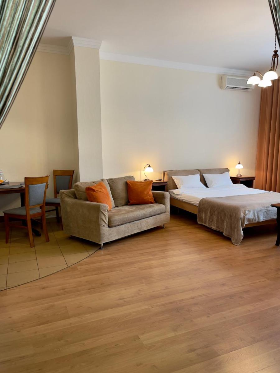 Arcada Apartments - Housity