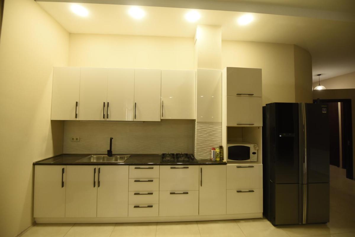Family Hotel Avlabar - Housity