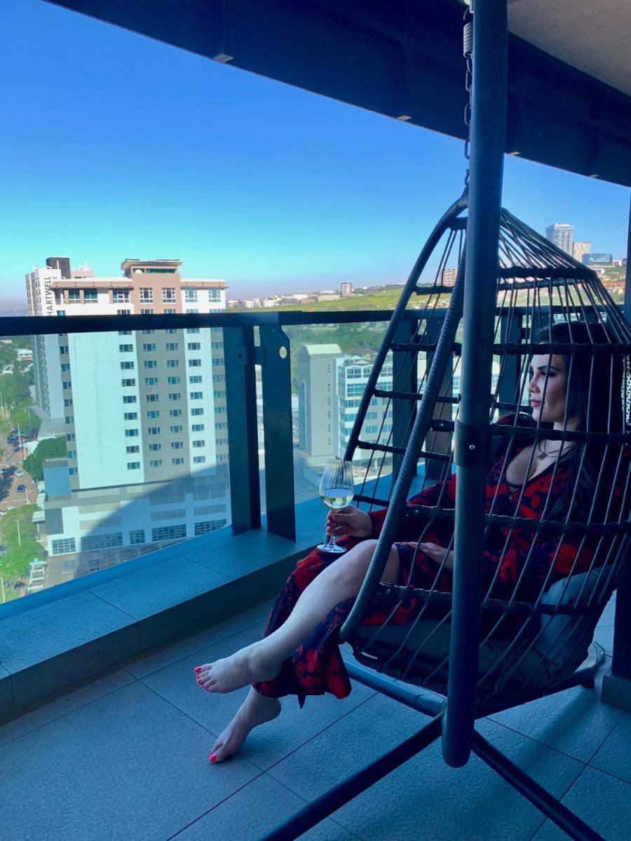 Luxury Comfort, Private Balcony, Breathtaking Views at The Oceans Apartments, Suite Monte Carlo - Housity