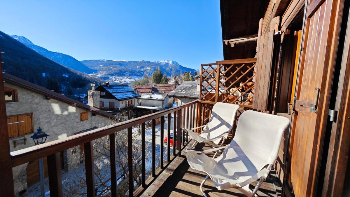 out finish chalet gorlier - Housity