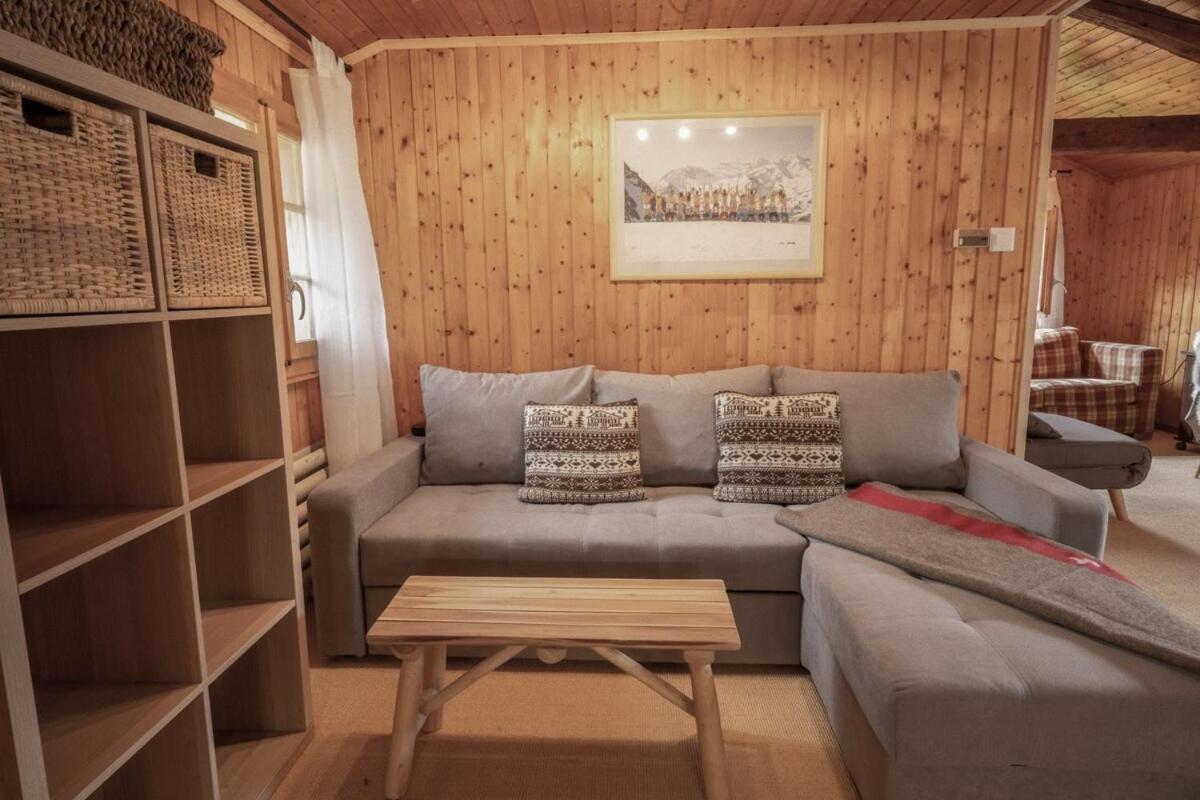 Cosy Chalet with Panoramic Views in Verbier - Housity
