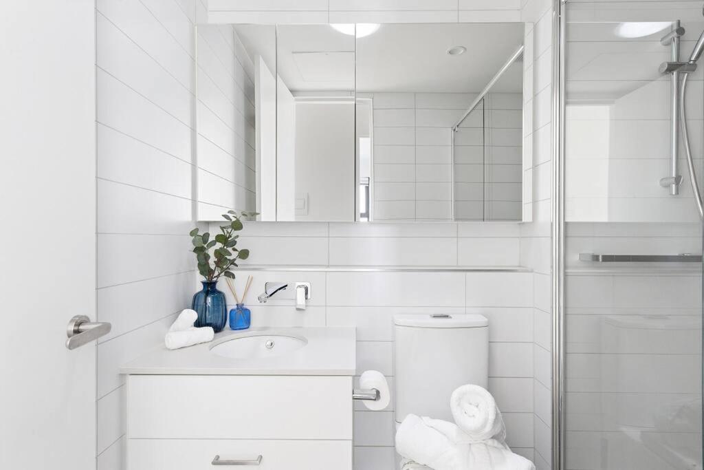 Caulfield Elegance: Chic Abode - Housity