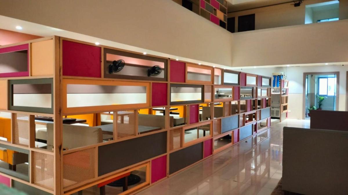 Suitetrails - Hotel Sai Nidhi Executive-MindSpace Airoli Navi Mumbai