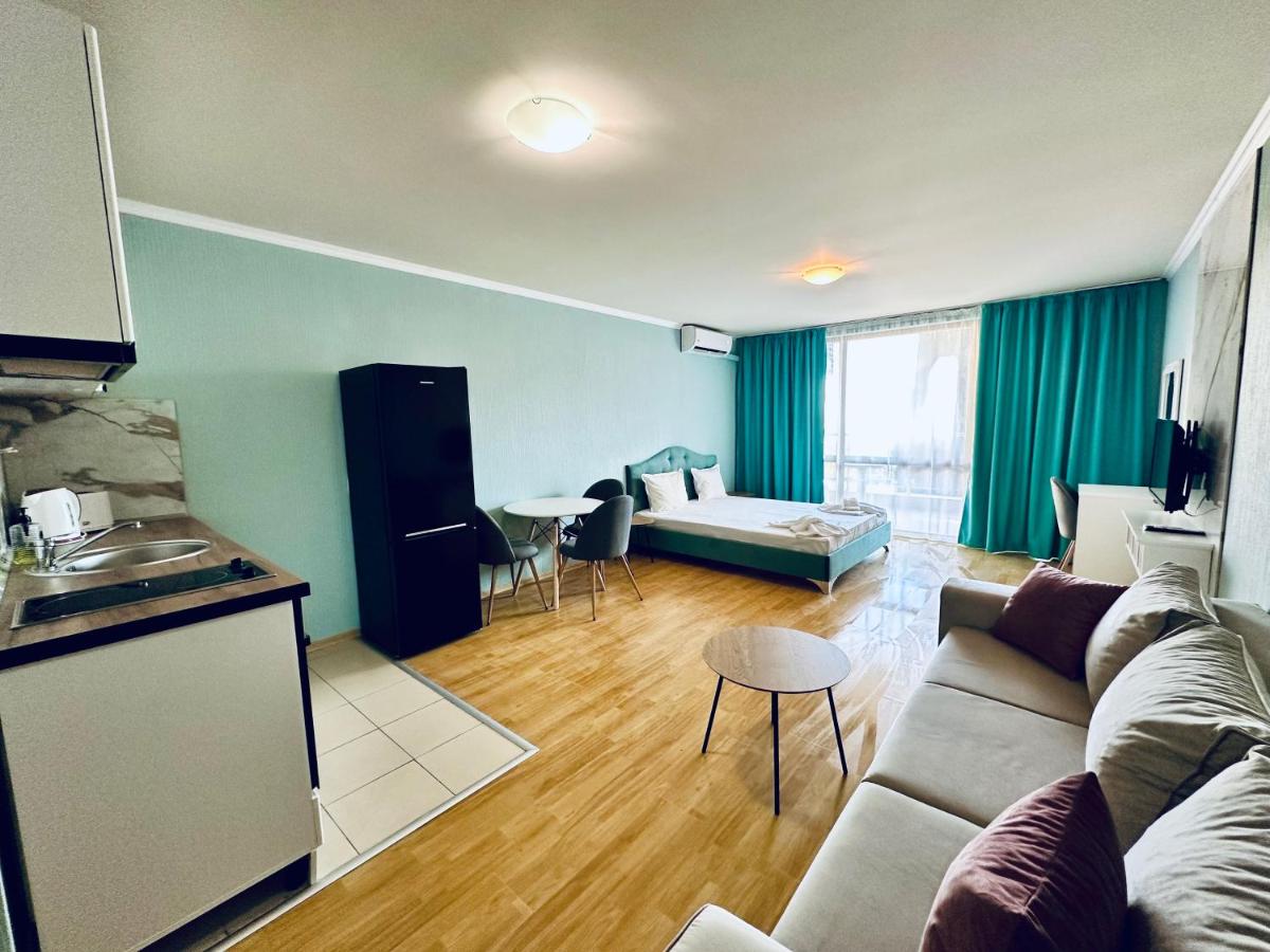 Apartments in Panorama Beach Vigo Nessebar - Housity