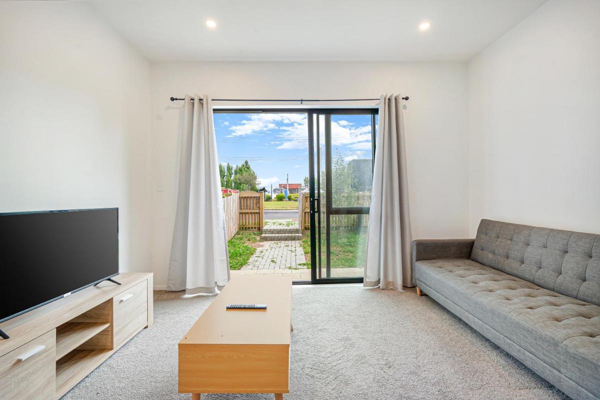 Cozy Brand New Townhouse 3 - Housity