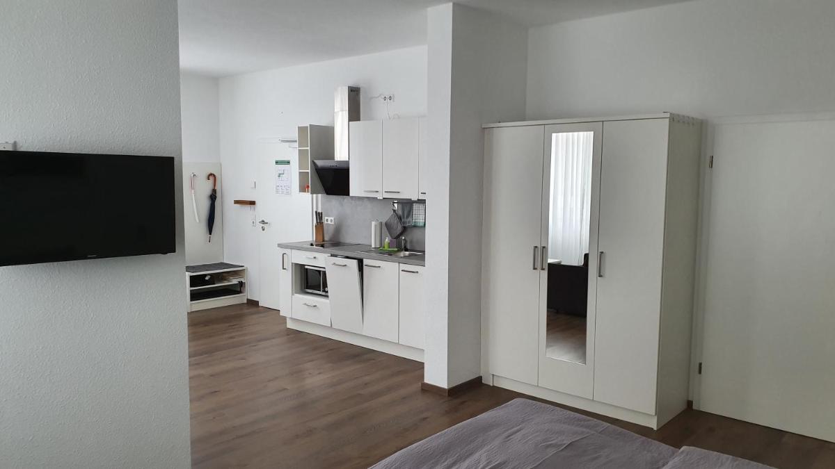 Neckarzeit - Housity