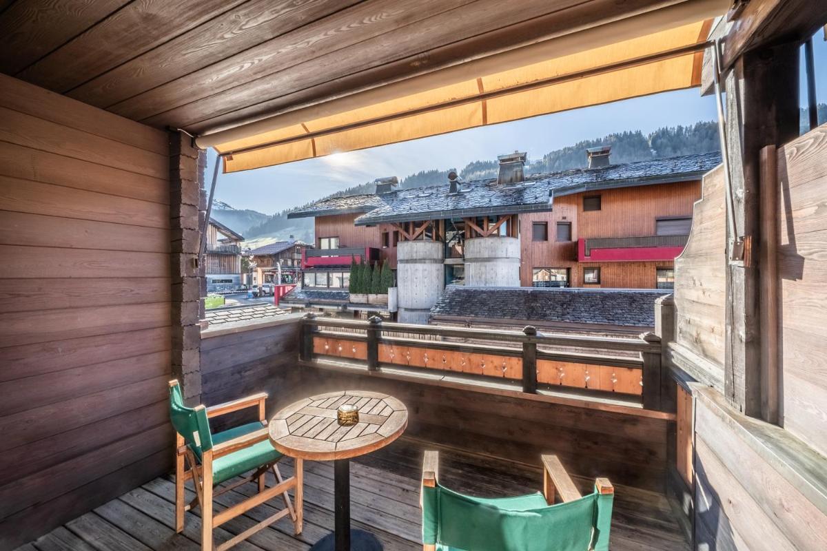 Vue générale sur la montagne ou vue sur la montagne depuis l'hôtel