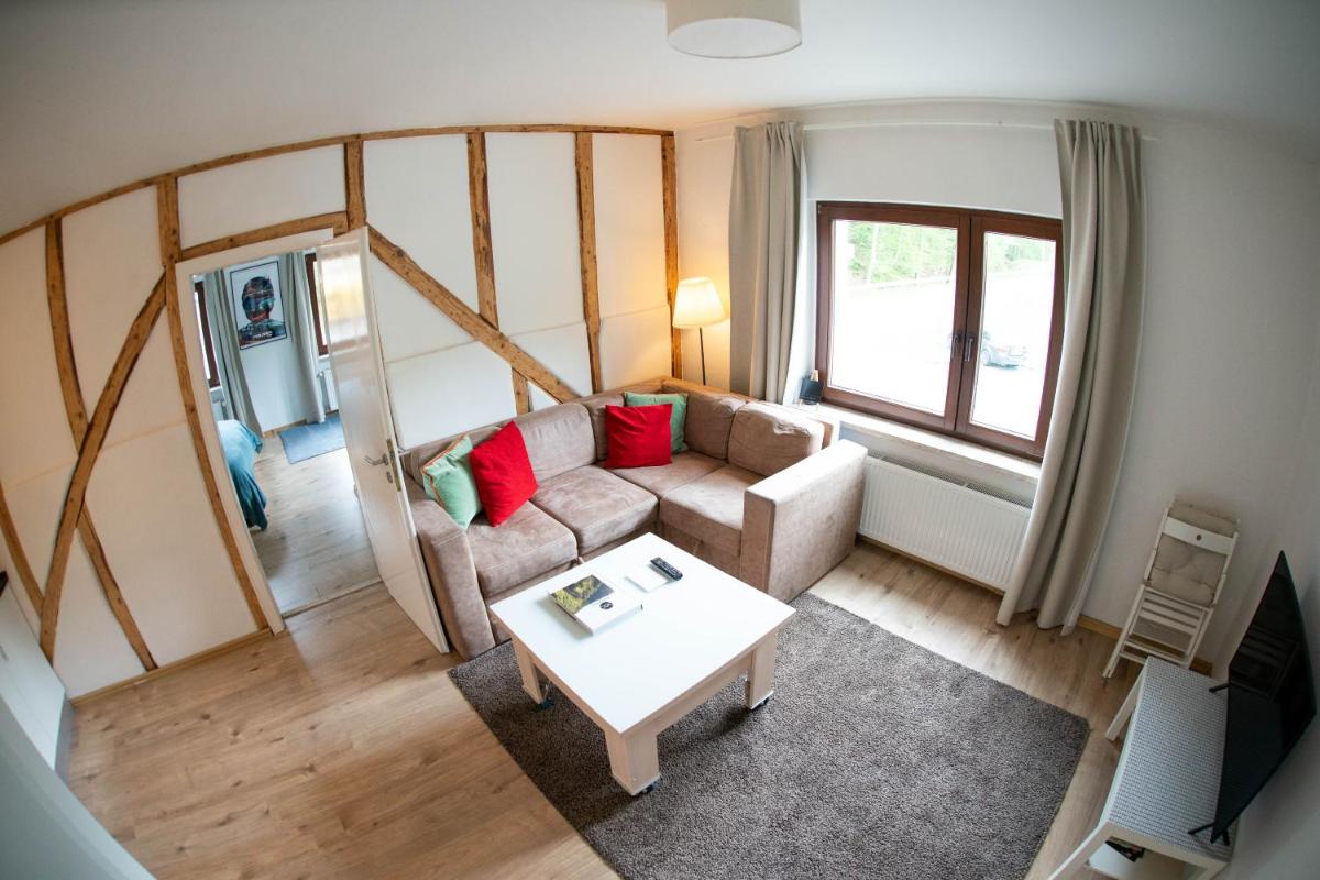 The Ring Inn - Housity
