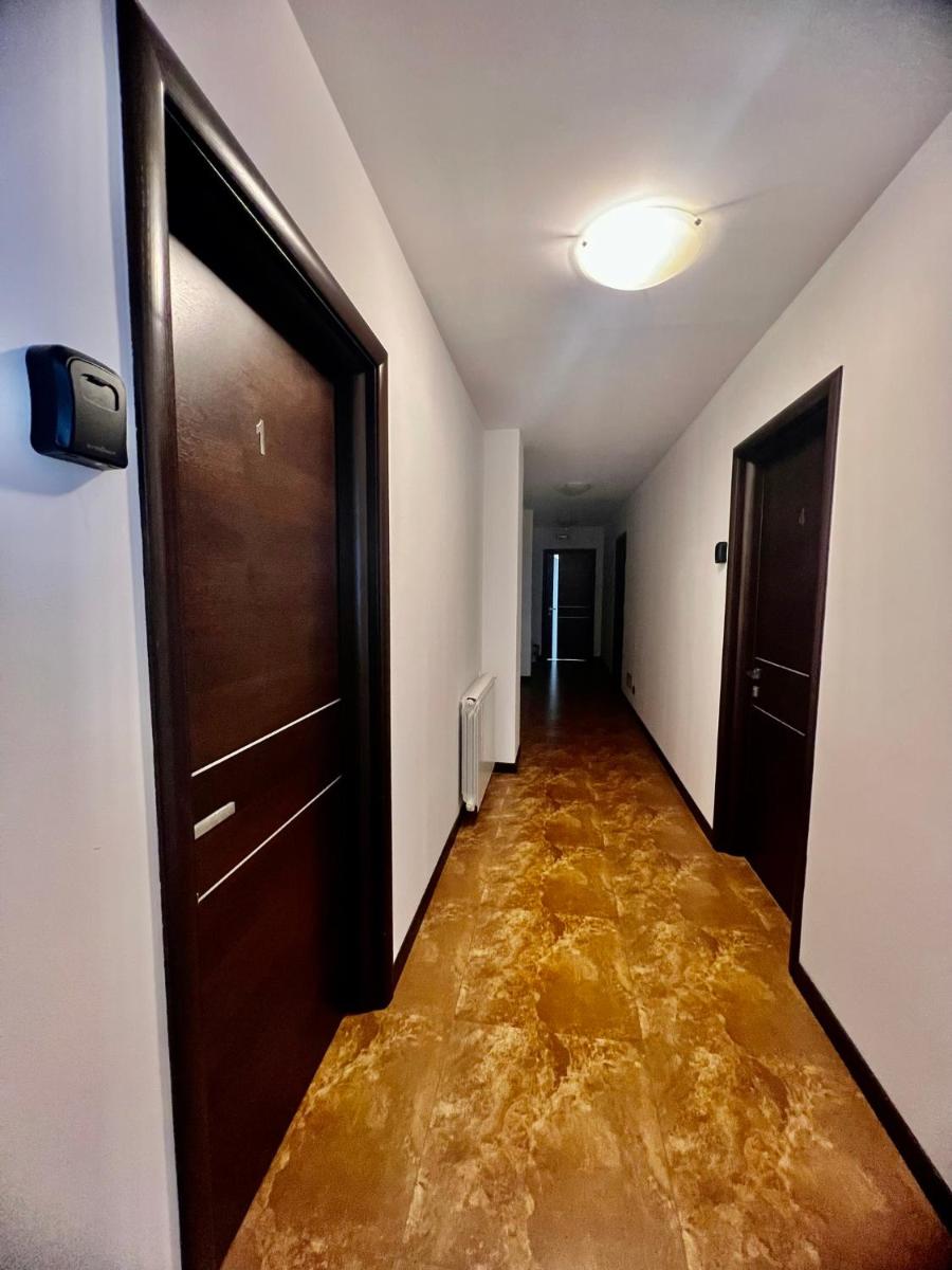 4 Room Rental Unit - Housity