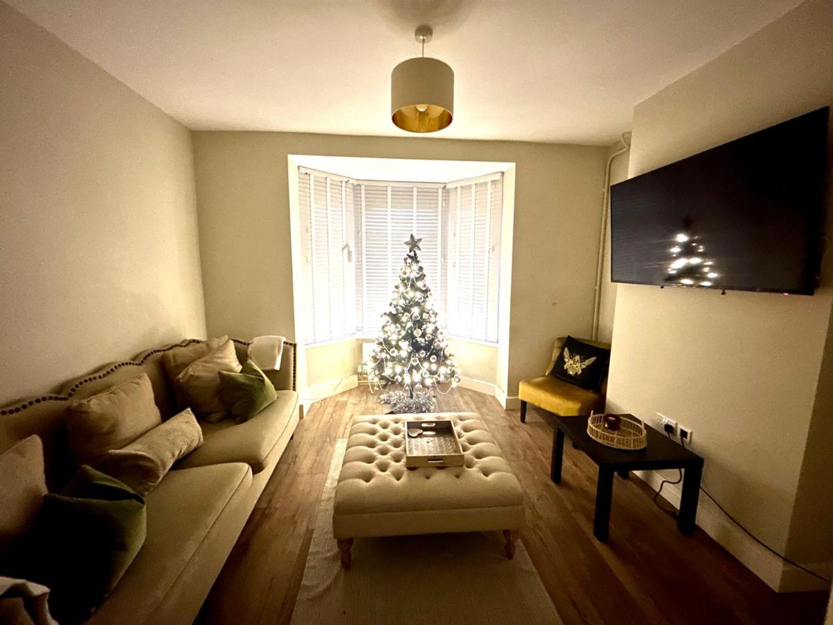 Three bed, forest view home - Housity