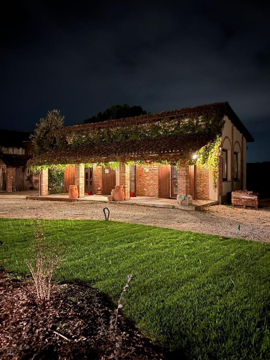 Tenuta Agricola La Cava- Cantina e Agriturismo - Housity