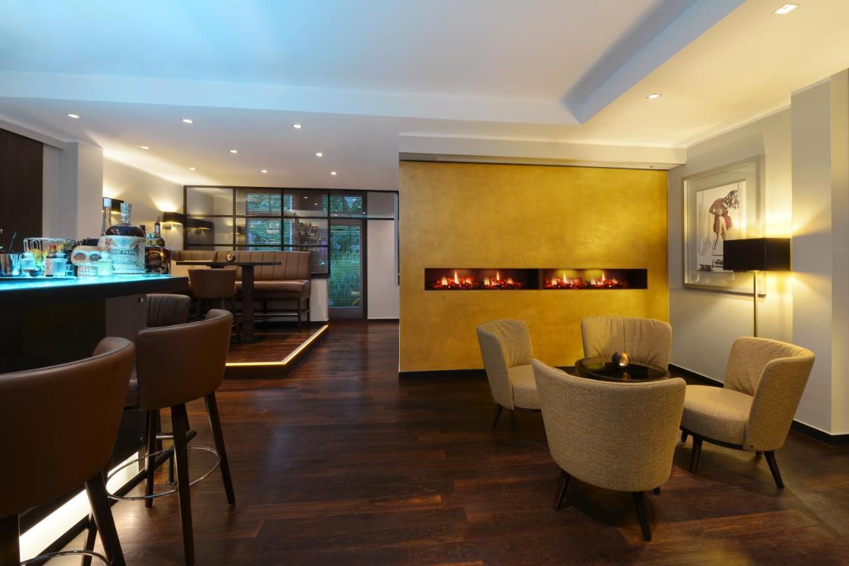 Ein Sitzbereich in der Unterkunft ROEWERS Privathotel & Spa