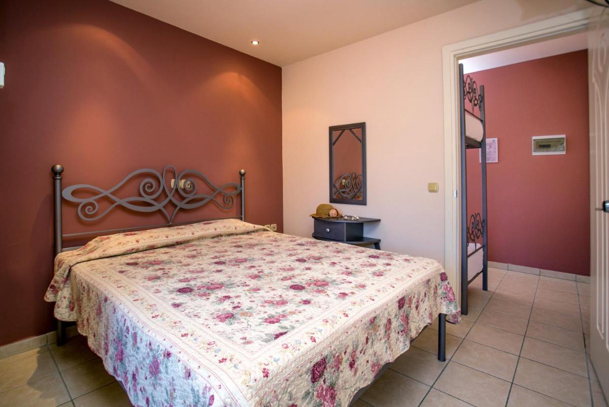 Studios Akrogiali - Housity