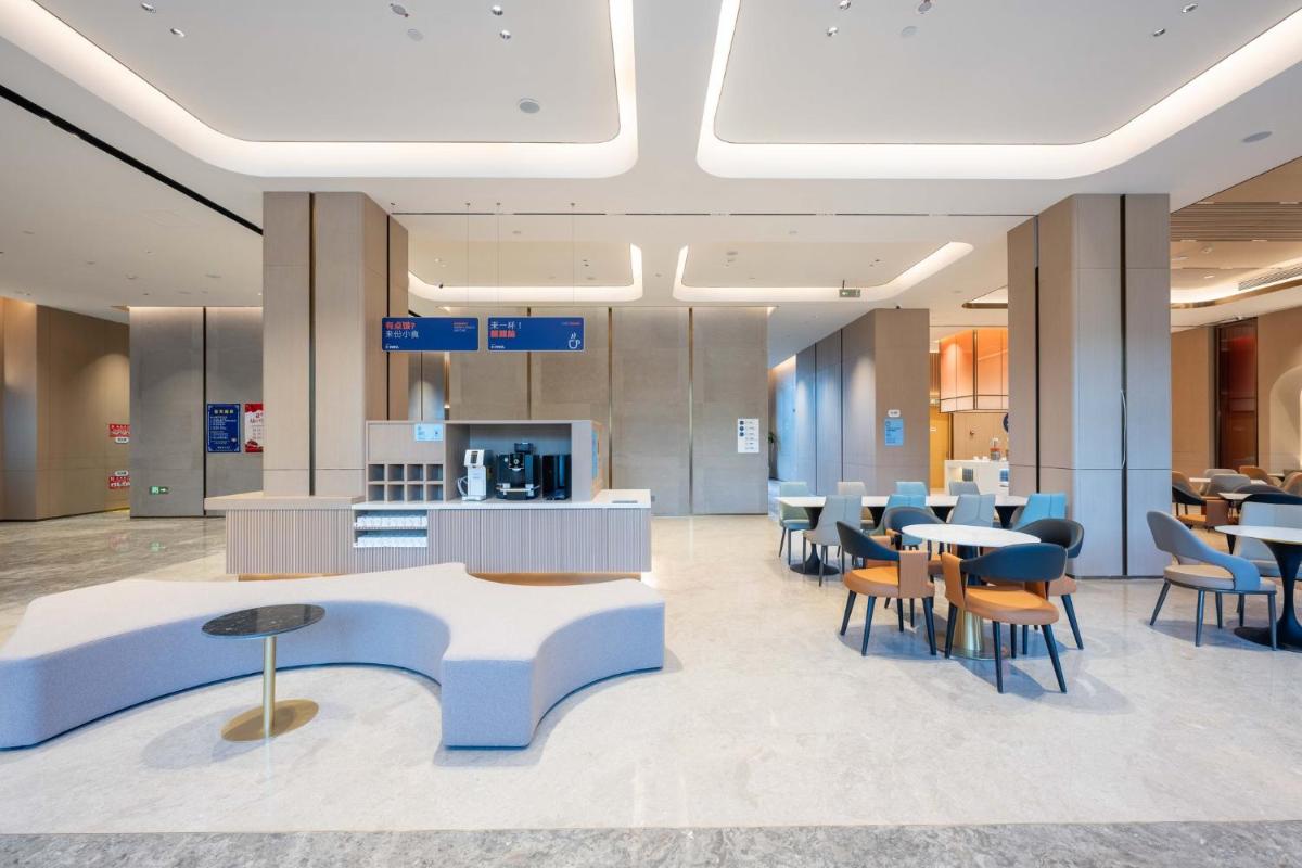 Holiday Inn Express Haiyan, an IHG Hotel - Housity