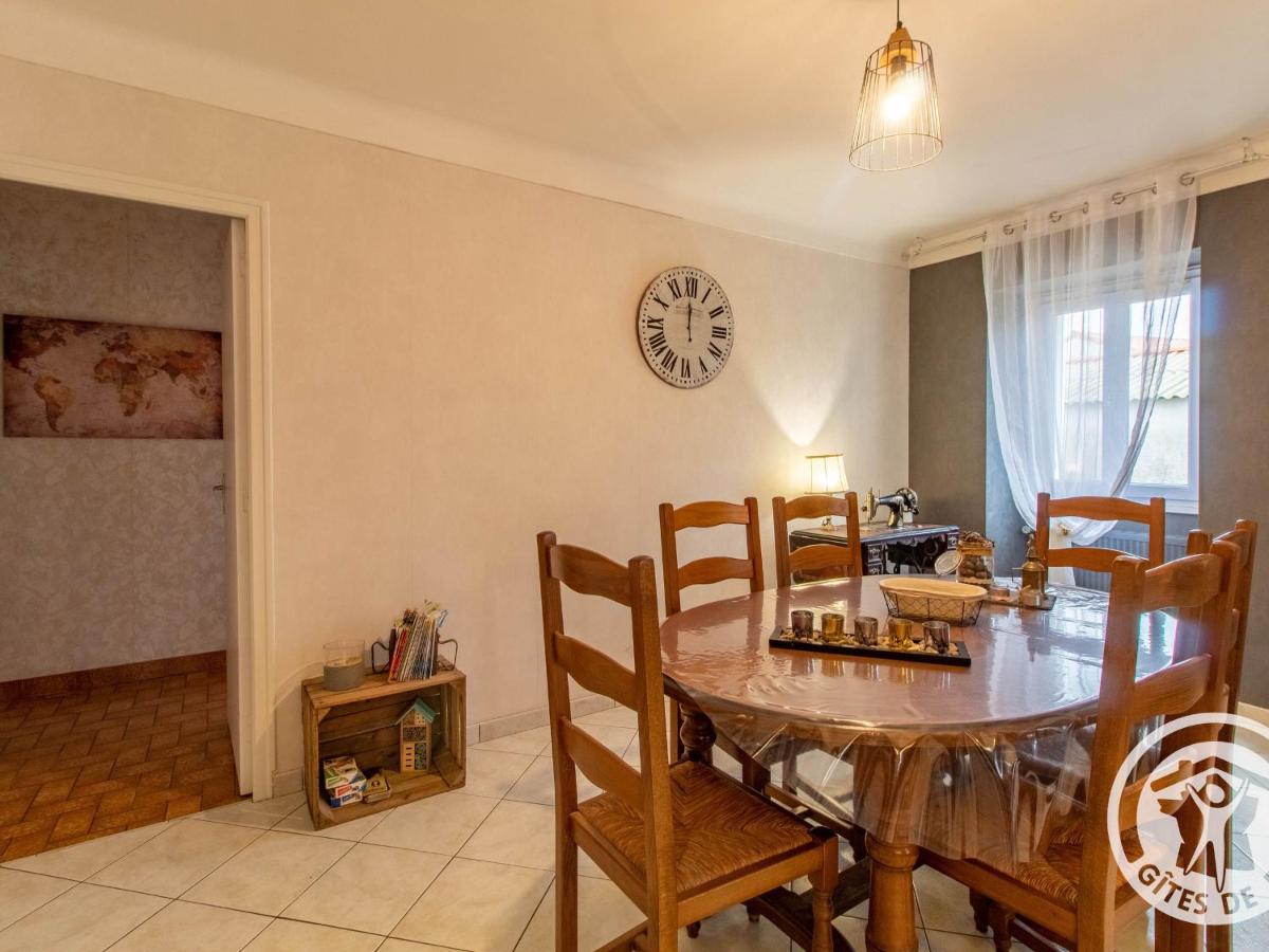 Gîte familial avec belle cour, 3 chambres, proche vignobles et activités, au calme en campagne angevine - FR-1-622-11 - Housity