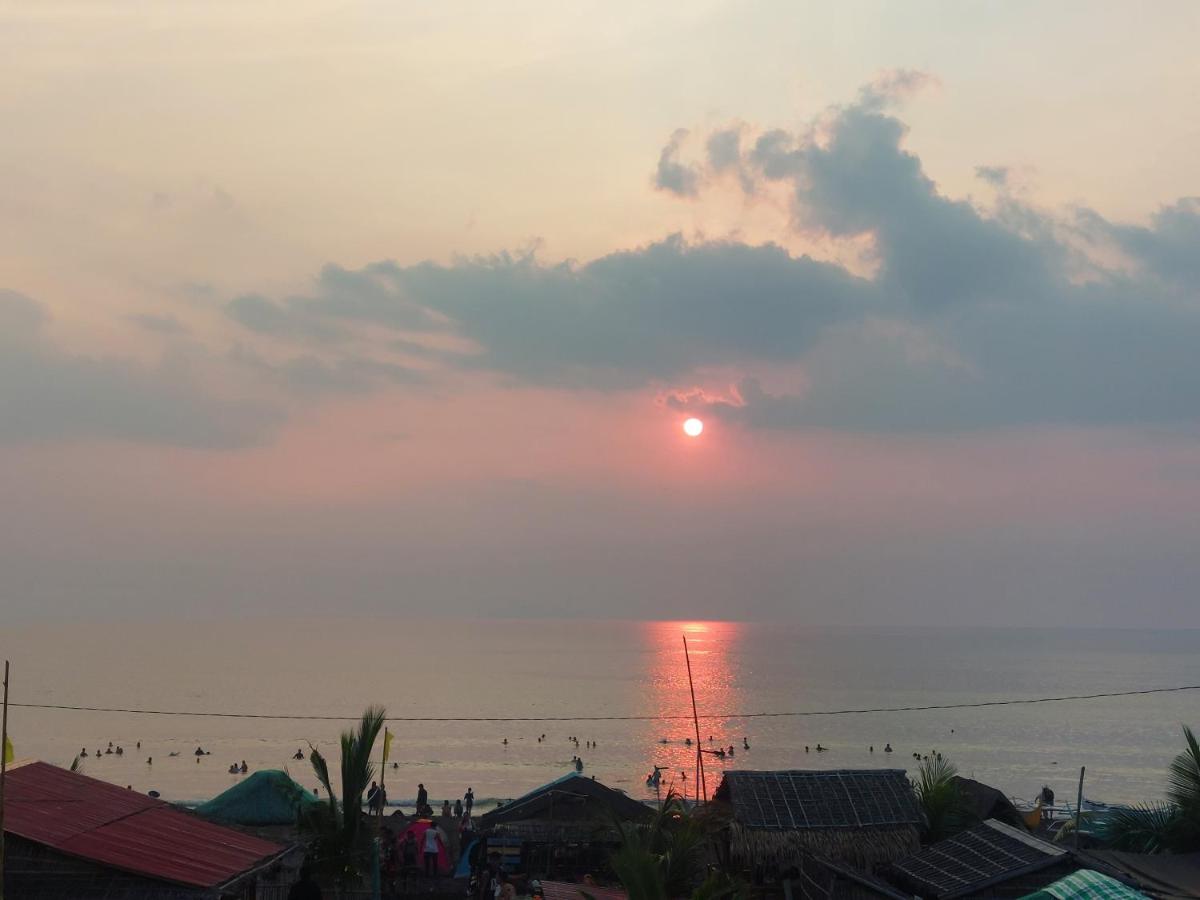 Kua's Pad Batangas Tent - Housity