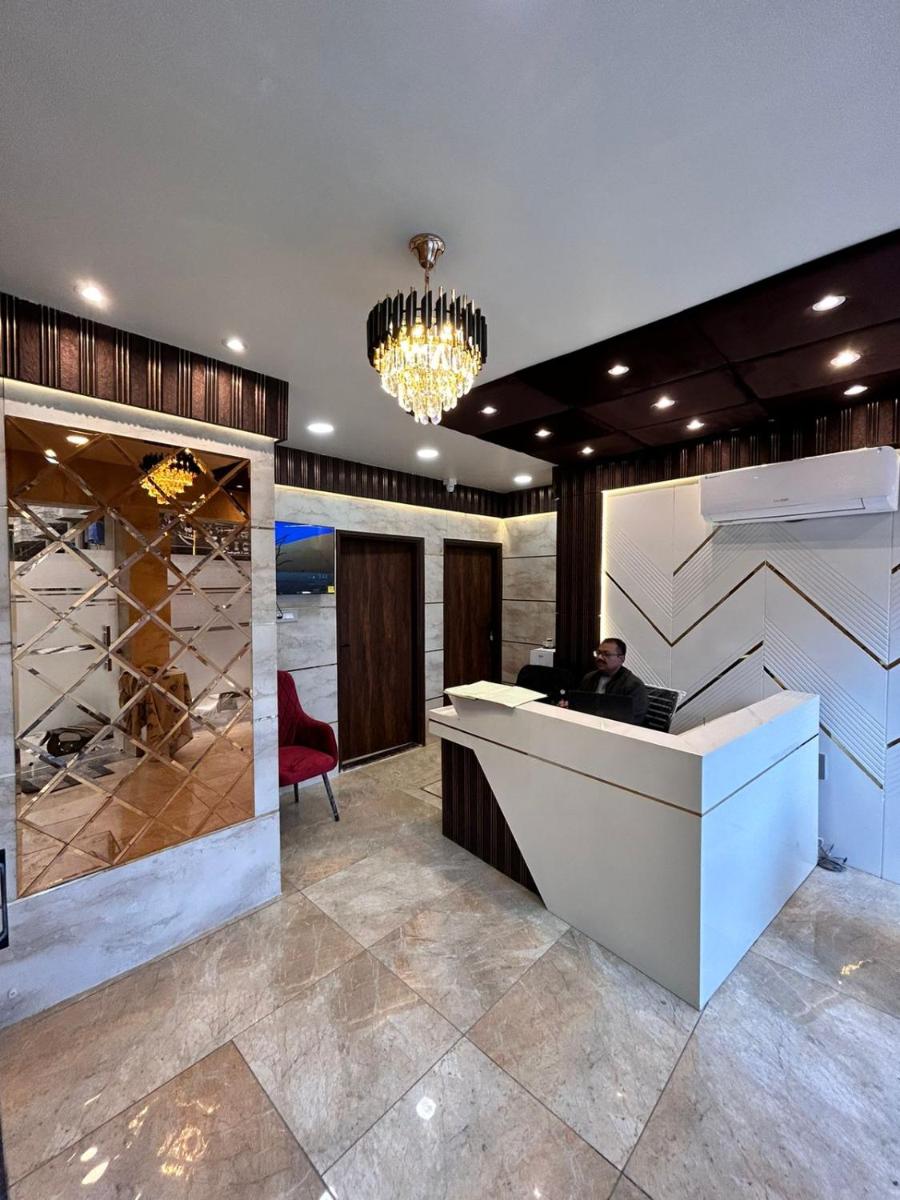 HOTEL MONGA 5 Minutes From Golden Temple - Housity