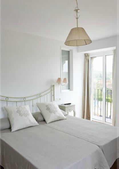 Hostal Doña Blanca - Housity