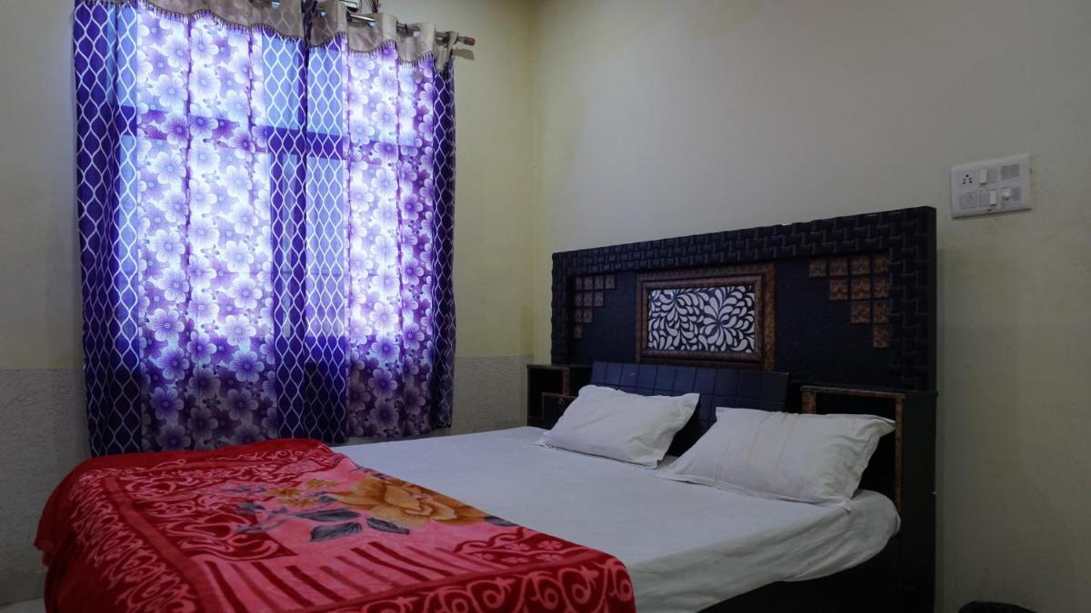 HOTEL KANTI PALACE - Housity