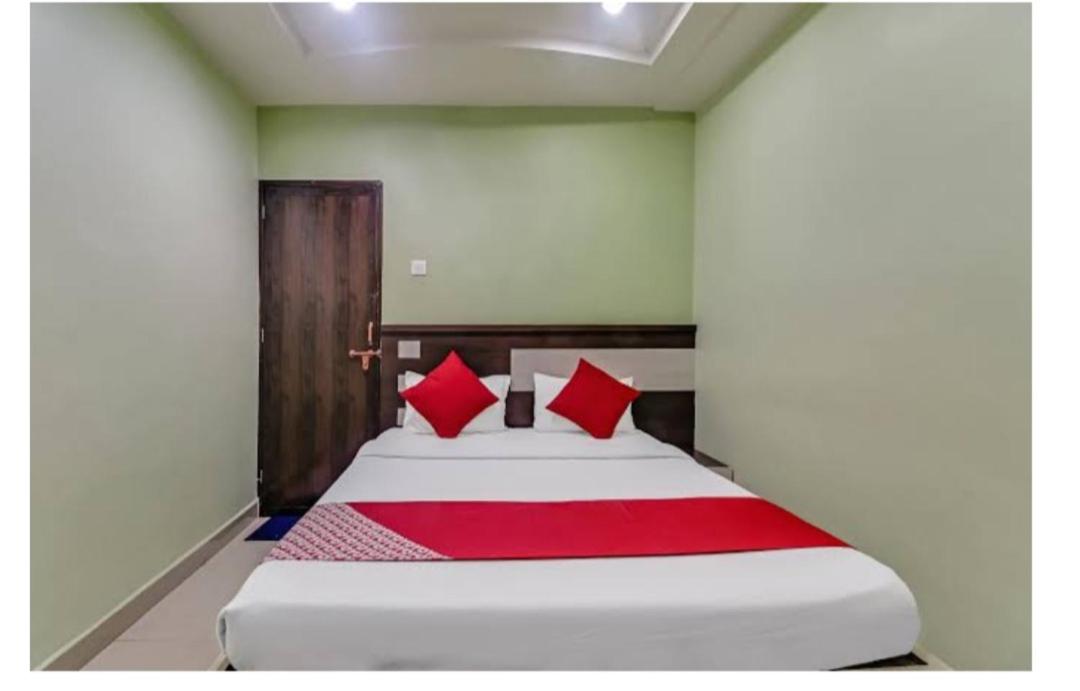 HOTEL THE ROYAL - Housity