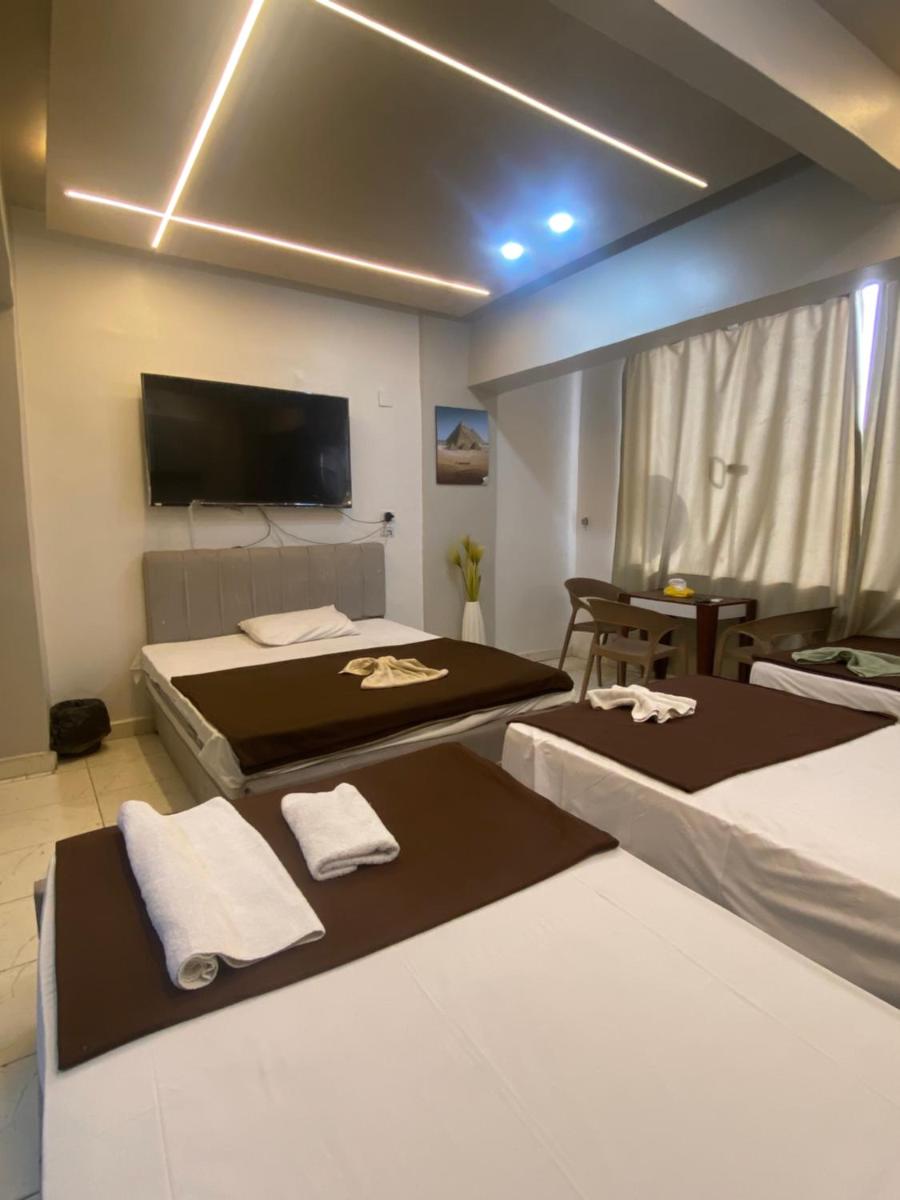 Family holiday pyramids inn - Housity
