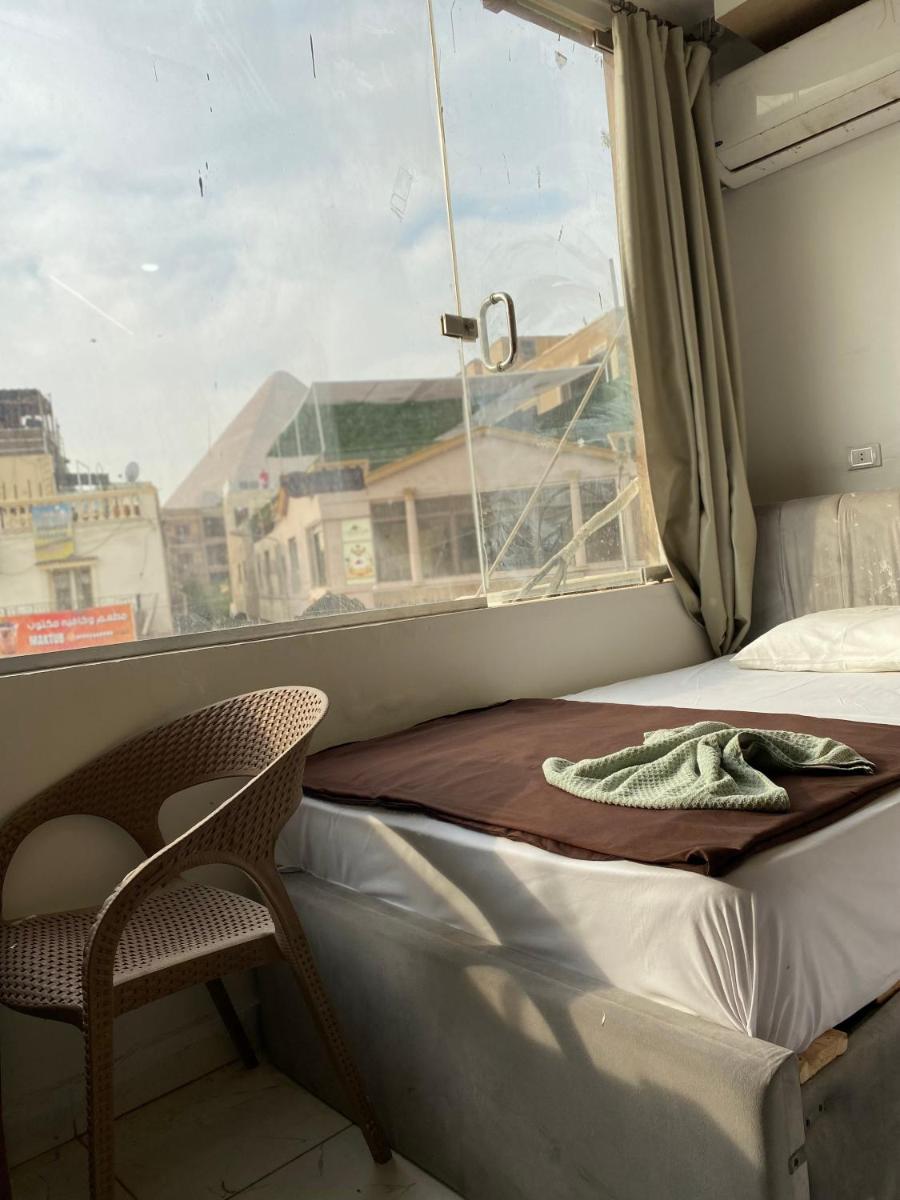 Family holiday pyramids inn - Housity