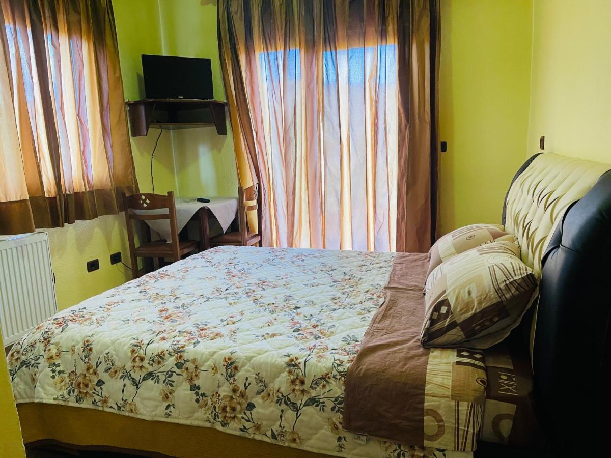Hotel Paradise - Housity