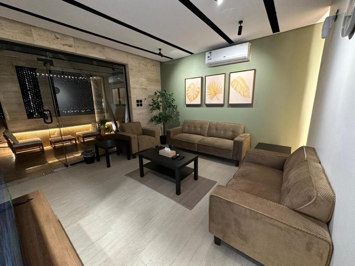 The Palms Resort (4) - Housity