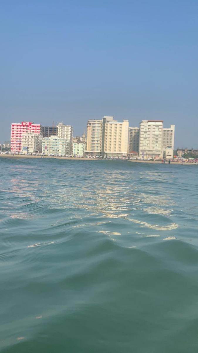 World beach resort - Housity