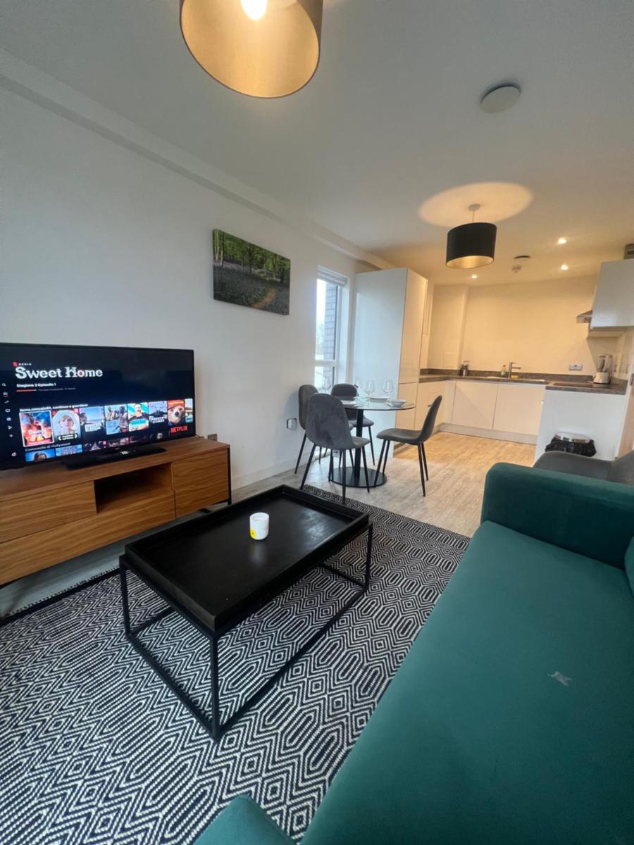 Lovely 1 Bed Apt MCR/SALFORD - Housity