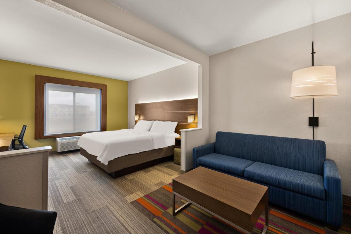 Holiday Inn Express Hotel & Suites Limon I-70/Exit 359 by IHG - Housity