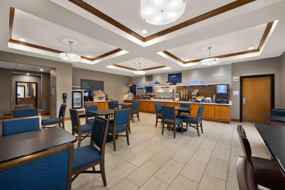 Holiday Inn Express Hotel & Suites Limon I-70/Exit 359 by IHG - Housity