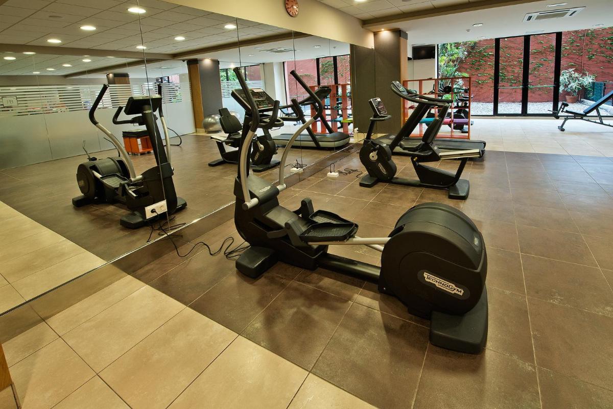 Fuengirola Beach Apartamentos Turísticos - Housity