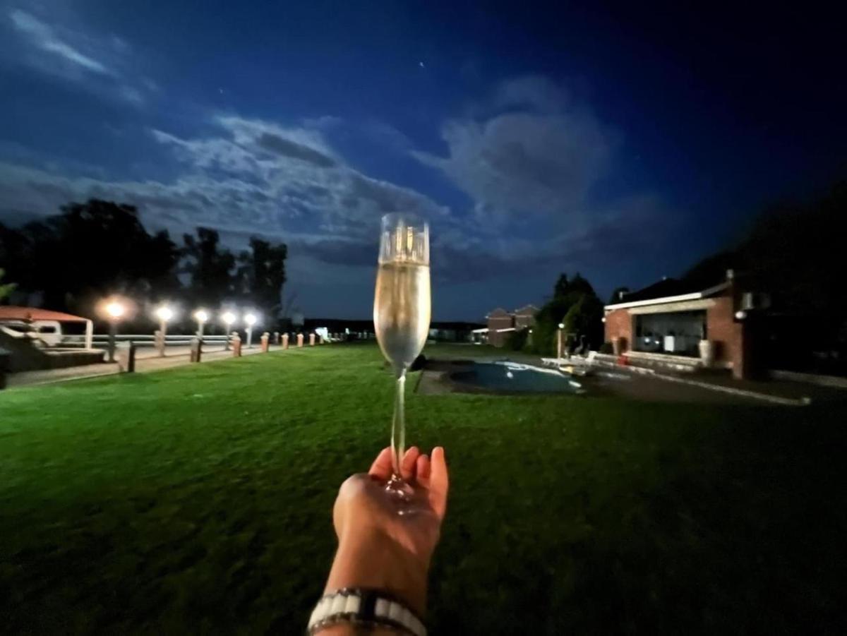 Retief Equine and Guest Farm - Housity