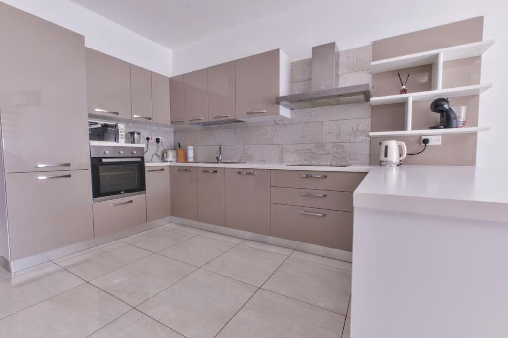 Naxxar Gardens - Housity