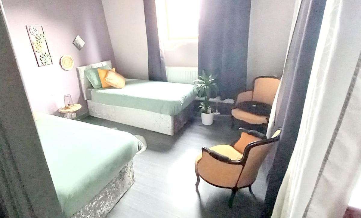 Spacious apartment in Frameries 94 m² with parking includeda - Housity