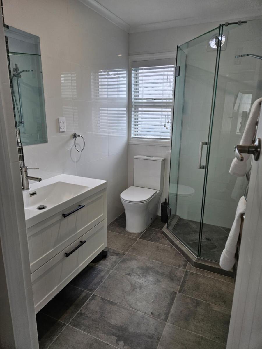 Redwood Apartments - Hizvo