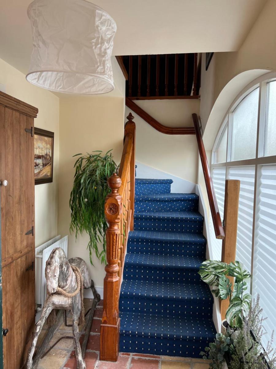Self Contained Coach House in Leafy South Belfast the location is not accurate - Housity