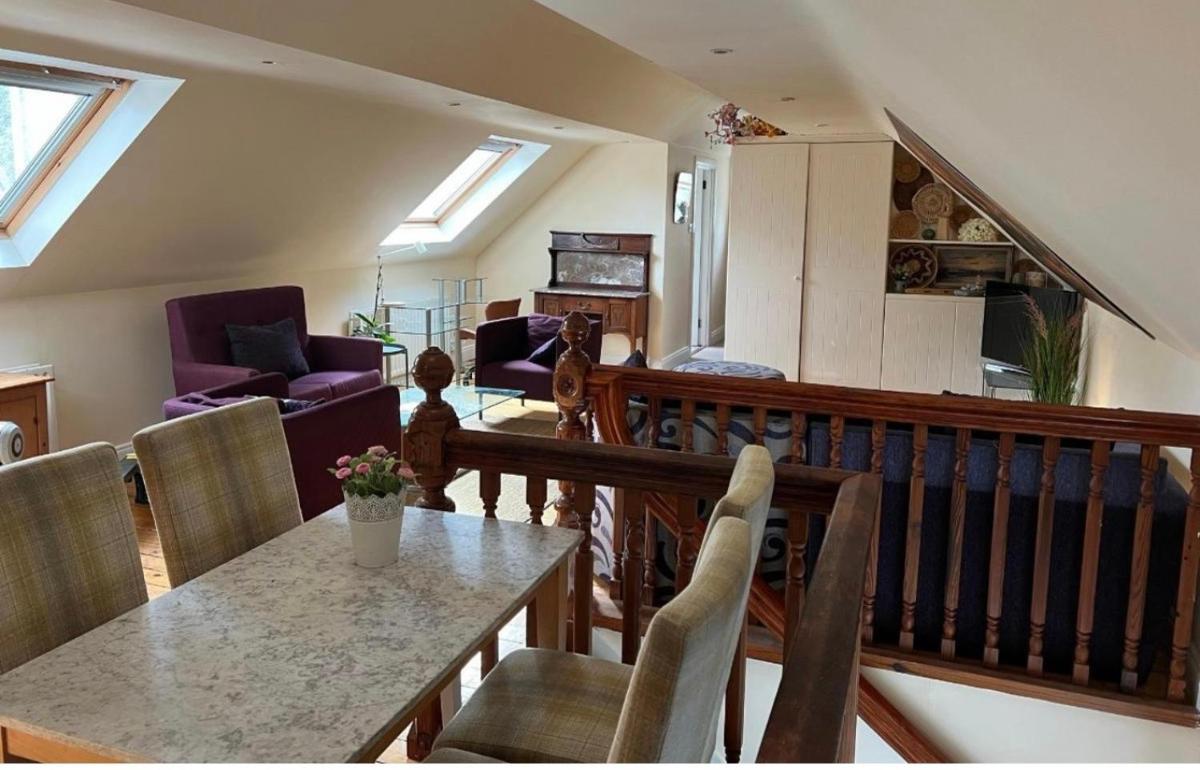 Self Contained Coach House in Leafy South Belfast the location is not accurate - Housity