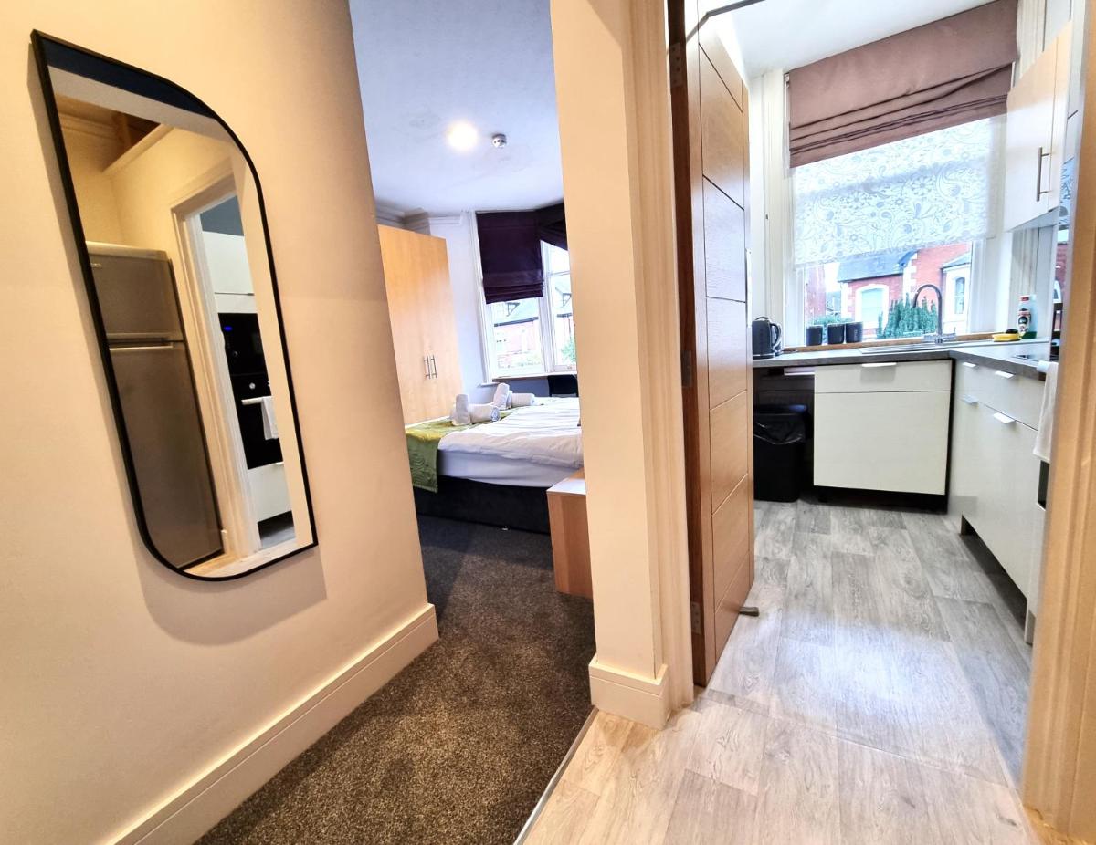 Bath Road Studios - Housity