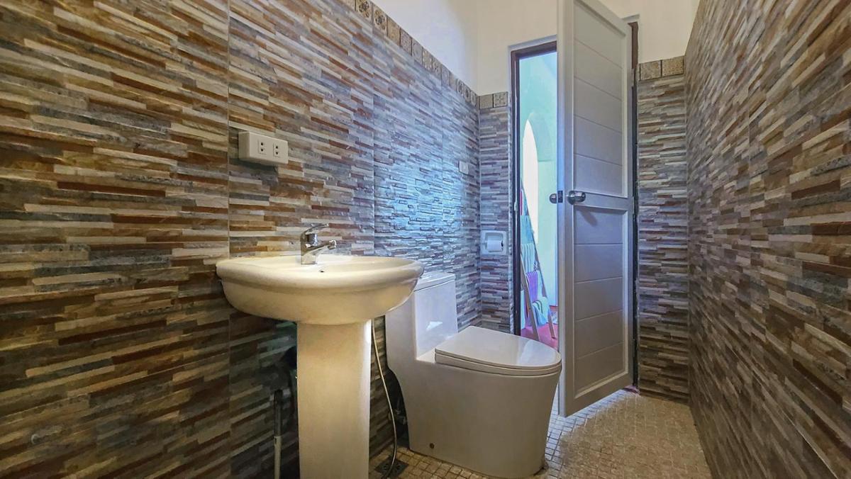 EspIliNorte, Stay and Play - Housity
