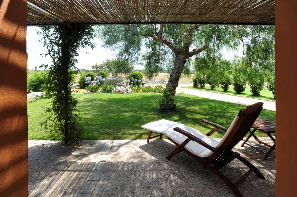 Jardín al aire libre en Mas Falgarona Hotel Boutique & SPA